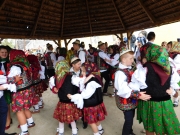 94 traditional dancing easter in maramures